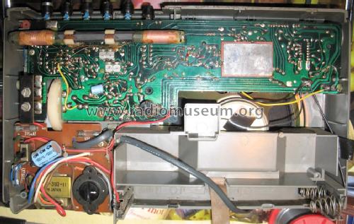 FM/SW/MW/LW 6 Band Receiver ICF-8900 L; Sony Corporation; (ID = 1329866) Radio