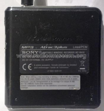 Hi-MD Walkman MZ-RH10; Sony Corporation; (ID = 1803360) R-Player