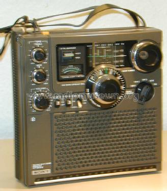FM/AM Multi Band Receiver ICF-5900W; Sony Corporation; (ID = 1466688) Radio