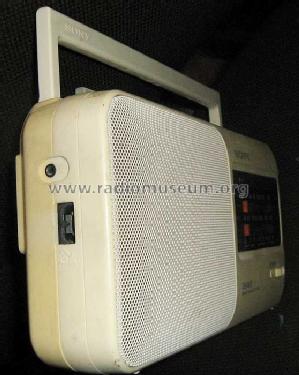 FM/SW/MW 3 Band Radio ICF-790 S; Sony Corporation; (ID = 2006595) Radio