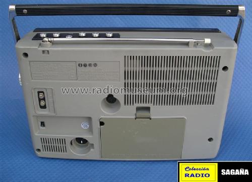FM/SW/MW/LW 6 Band Receiver ICF-8900 L; Sony Corporation; (ID = 690211) Radio