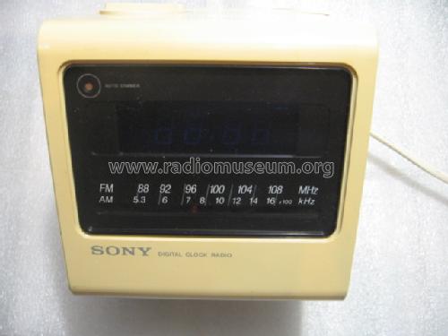 Digicube - Digital Clock Radio ICF-C11W; Sony Corporation; (ID = 1582620) Radio