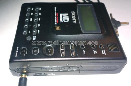 MD Walkman MiniDisc Portable Recorder MZ-1; Sony Corporation; (ID = 1736648) R-Player