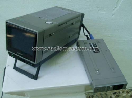 Micro Color Monitor KX-4200; Sony Corporation; (ID = 1038644) Televisión