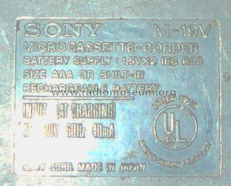Microcassette-Corder M-19V; Sony Corporation; (ID = 1841990) Sonido-V