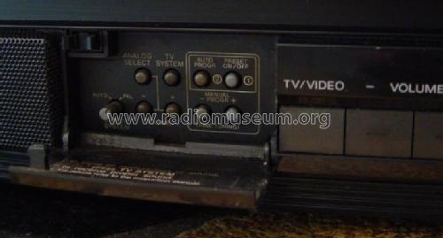 Trinitron Color TV 15 System KV-1484P; Sony Corporation; (ID = 1621124) Television
