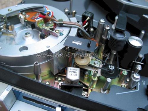 Sony-Matic Portable Videocorder - Videorecorder AV-3420CE; Sony Corporation; (ID = 1031705) R-Player