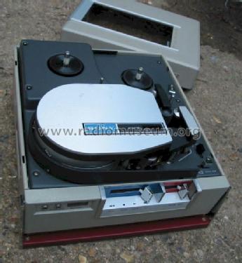 Sony-Matic Portable Videocorder - Videorecorder AV-3420CE; Sony Corporation; (ID = 1031714) R-Player