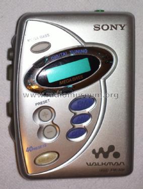 Walkman FM/AM Radio Cassette Player WM-FX277; Sony Corporation; (ID = 1560900) Radio