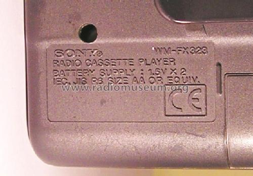 Walkman FM/AM Radio Cassette Player WM-FX323; Sony Corporation; (ID = 1678162) Radio