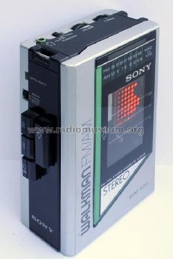 Walkman FM/AM WM-F22; Sony Corporation; (ID = 402249) Radio