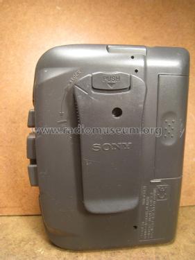 Walkman WM-FX121; Sony Corporation; (ID = 1958606) Radio