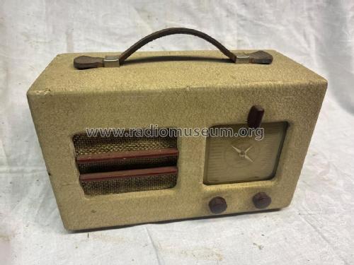 Radiola 490BAT; SR, Svenska (ID = 2999744) Radio