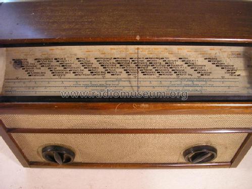 Radiola 405 V; SR, Svenska (ID = 1363829) Radio