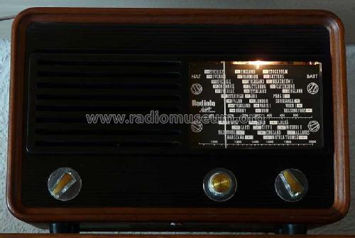 Radiola 570BV; SR, Svenska (ID = 765184) Radio