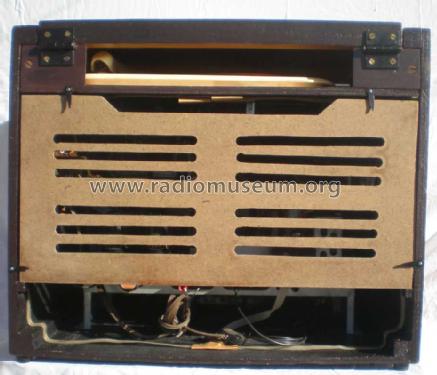 99MF; SRE - Scuola Radio (ID = 2047206) Radio