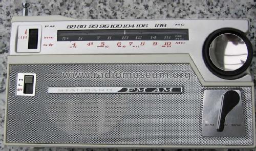 9 Transistor SR-Q111FS; Standard Radio Corp. (ID = 1100177) Radio