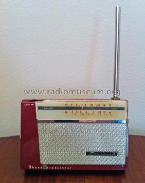 SR-H107; Standard Radio Corp. (ID = 1124280) Radio