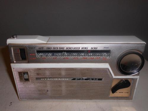 SR-Q110FL; Standard Radio Corp. (ID = 2362490) Radio