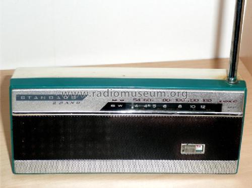 2 Band SR-F205; Standard Radio Corp. (ID = 472178) Radio