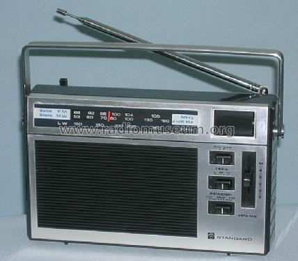 11 Transistor Solid State FM/MW/LW SR-RK522FL; Standard Radio Corp. (ID = 584561) Radio