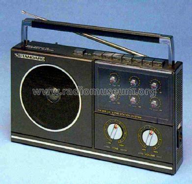 SR-20; Standard Radio Corp. (ID = 438559) Radio