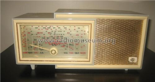 Bantam 415; Standard Telephones (ID = 1409788) Radio