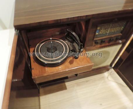 Capehart Deluxe A7211; Standard Telephones (ID = 2658662) Radio