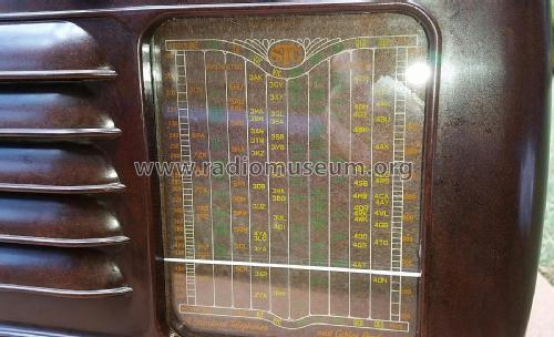 B150F; Standard Telephones (ID = 1961519) Radio