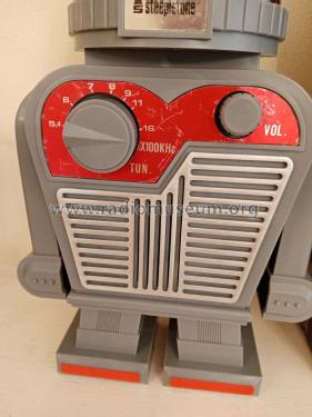 AM Robot Radio ROB1; Steepletone Products (ID = 2820794) Radio