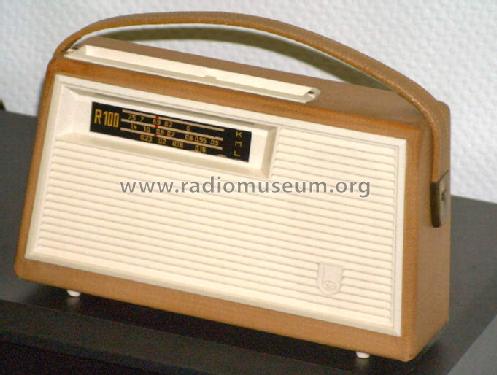 Transistor-Reiseempfänger R100; Stern-Radio Berlin, (ID = 422955) Radio