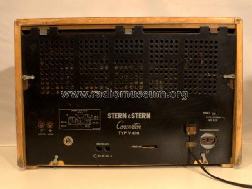 V 439; Stern & Stern (ID = 2458870) Radio
