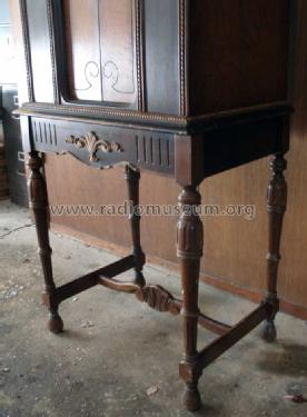 Sheraton 58 highboy 900 Ch= 903; Stewart Warner Corp. (ID = 893499) Radio