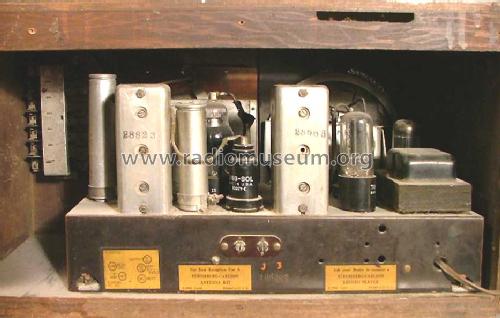 325-J ; Stromberg-Carlson Co (ID = 269455) Radio