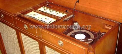 Italian Provincial Stereo Radio-Phonograph SP-965; Stromberg-Carlson Co (ID = 2654809) Radio
