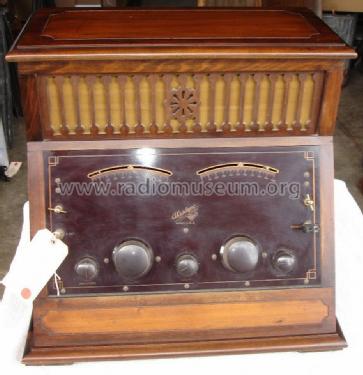 Akradyne Model S.R.2; Sunbeam Radio Corp., (ID = 1045381) Radio
