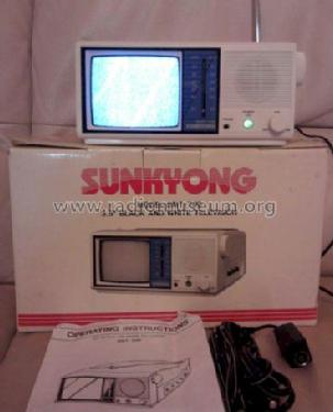 3.5' Black and White Television SMT-700; Sunkyong Group; (ID = 1190690) Television