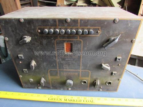 Signal Generator and Frequency Modulator 582; Supreme Instruments (ID = 2092845) Equipment
