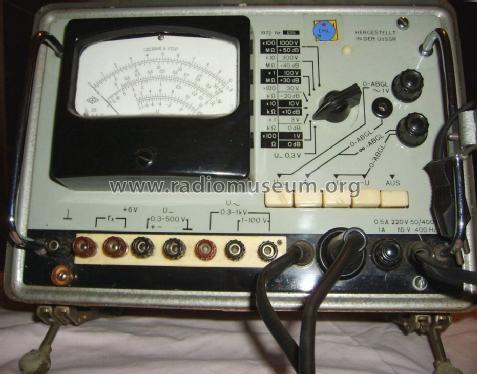 Röhrenvoltmeter - Вольтомметр VK 7-9 - ВК 7-9; Punane, (ID = 1601072) Equipment