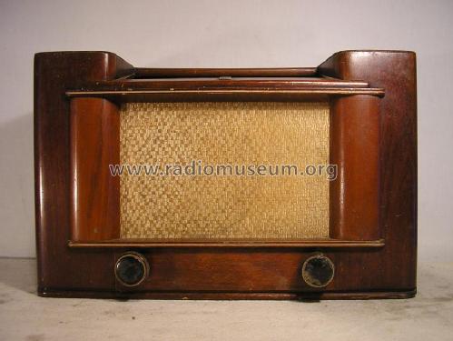 Tallinn P-2 ; Punane, (ID = 1263329) Radio