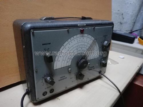 AF/RF Signal Generator 67A; Taylor Electrical (ID = 2268838) Equipment