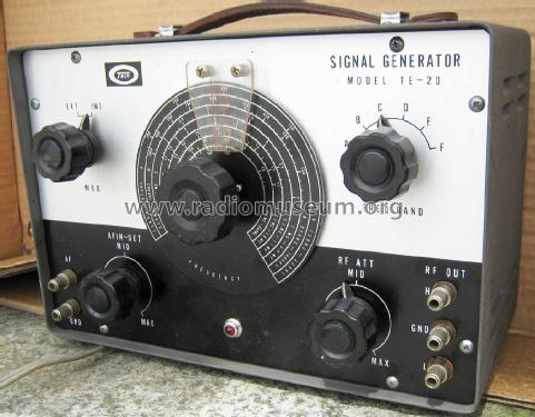 Signal Generator TE-20; Tech Instruments Co. (ID = 2252978) Equipment