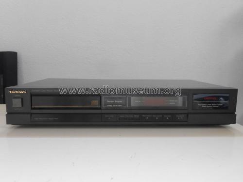 Compact Disc Player SL-P111; Technics brand (ID = 2149413) R-Player