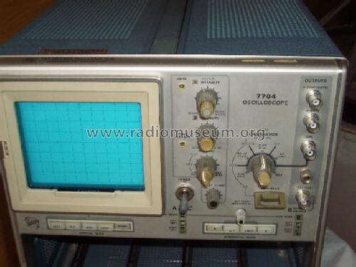 150 MHz Oscilloscope 7704; Tektronix; Portland, (ID = 1634613) Equipment