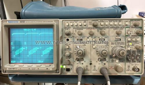 Analog-Digital Oscilloscope 2232; Tektronix; Portland, (ID = 2250045) Equipment