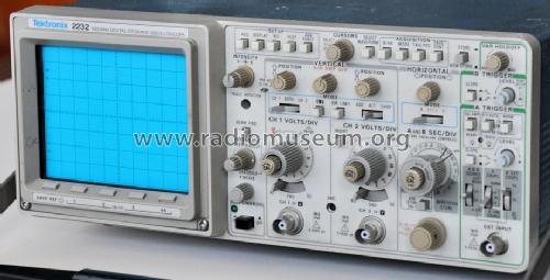 Analog-Digital Oscilloscope 2232; Tektronix; Portland, (ID = 990374) Equipment