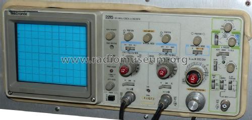 Oscilloscope 2215; Tektronix; Portland, (ID = 2150404) Equipment