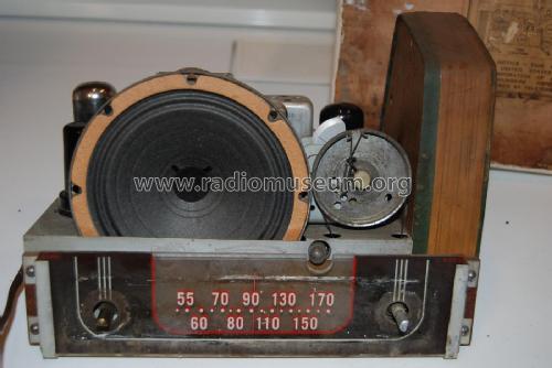 111 Ch= A late; Tele-Tone Radio Corp (ID = 2341116) Radio