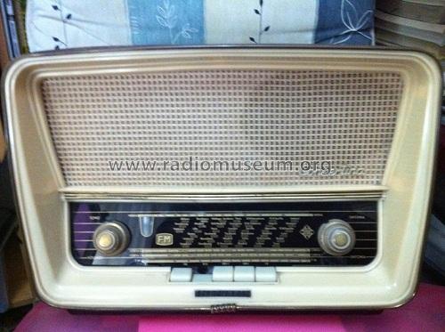 Concertina FM A-2057-FM; Telefunken (ID = 1135529) Radio