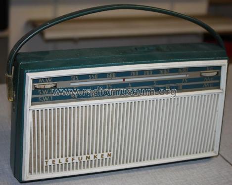 Famulus 3371; Telefunken (ID = 1790282) Radio